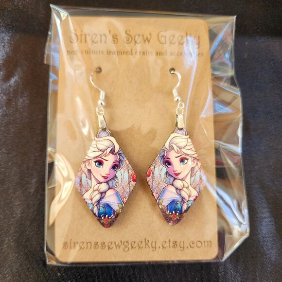 Elsa Frozen Disney Princess Earrings - Picture 4 of 4